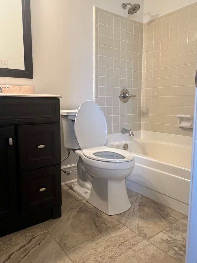 Building Photo - 225 Brett Dr