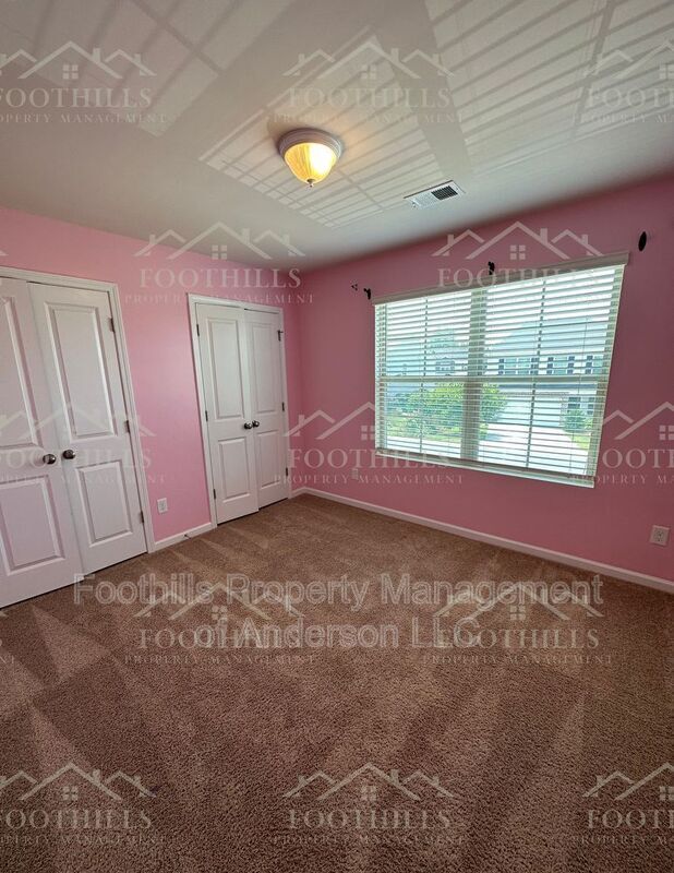Building Photo - 123 Traditions Blvd