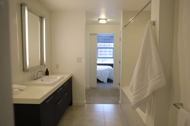 Building Photo - 15 MacArthur Pl