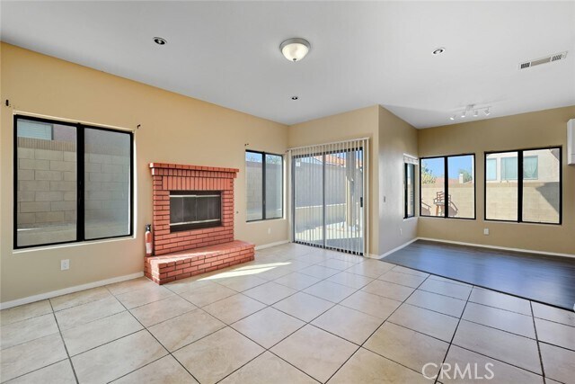 Building Photo - 325 Rainbow Terrace