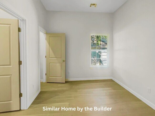 Building Photo - Pet Friendly 3-Bed Home - New & Move-In Ready!