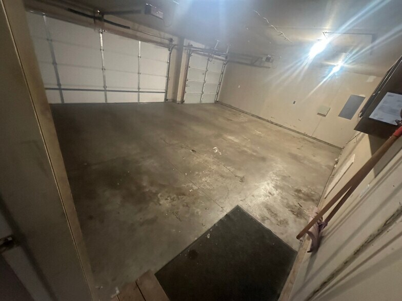 Building Photo - 1207 Cooper Ave S