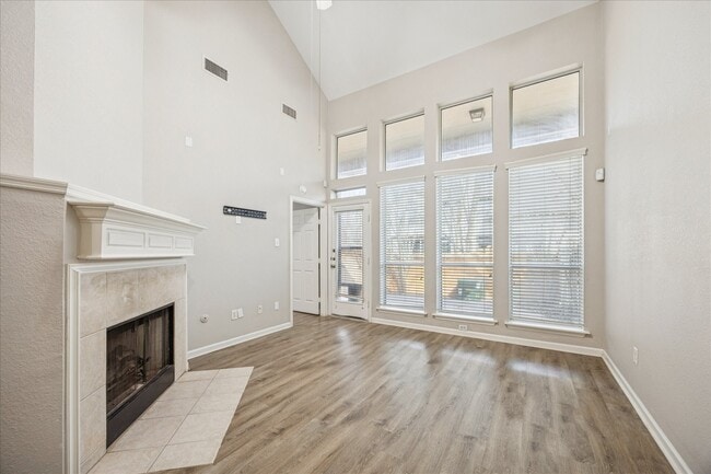 Building Photo - 10834 Bay Bridge Dr