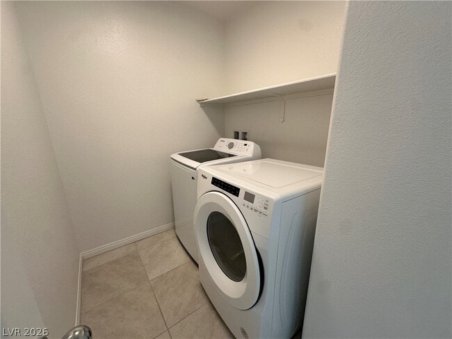 Building Photo - 1132 Heliodor Ave