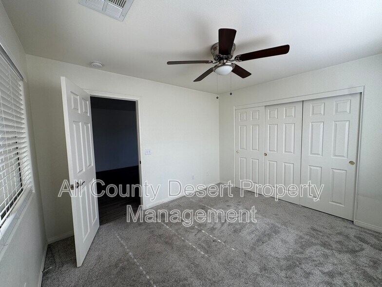 Building Photo - 28175 Avenida La Paz