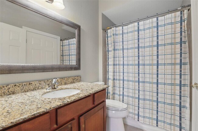 Building Photo - 1425 SW Oriole Ln