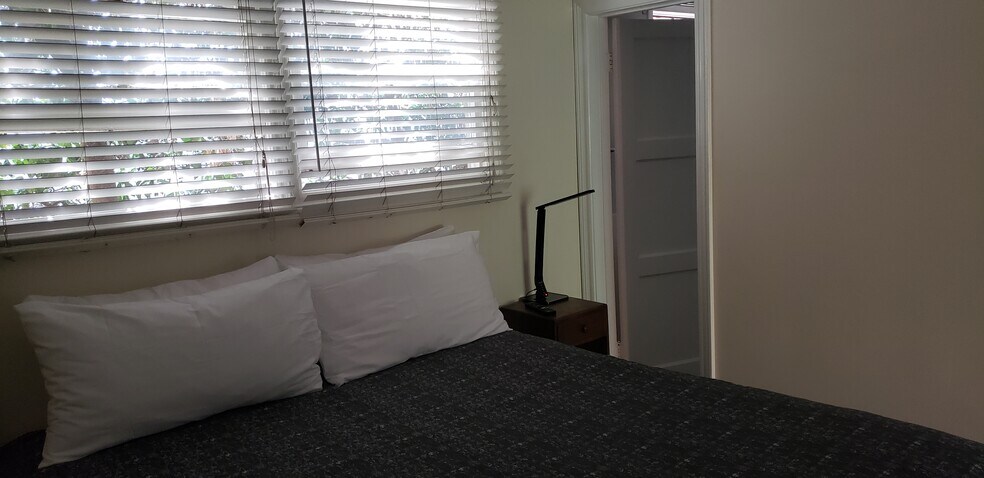 Building Photo - 1519 Orange Ave