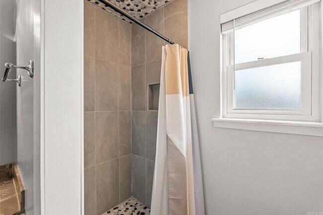 Building Photo - 1708 War Eagle Dr