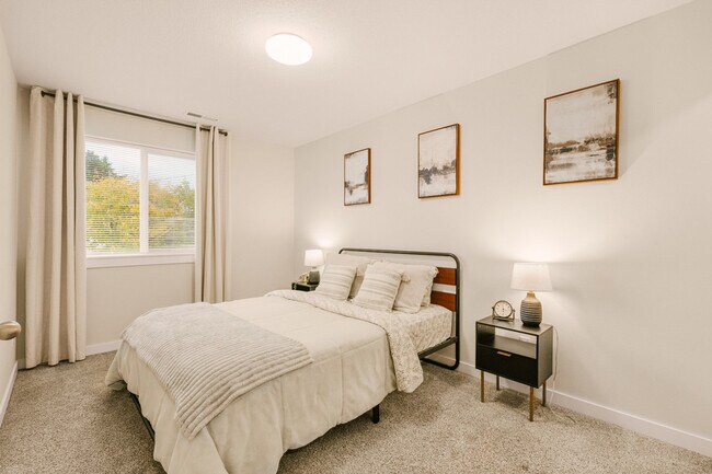 Building Photo - 3213 Grand Blvd