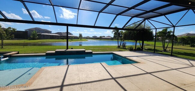 Building Photo - 3003 Trasona Dr