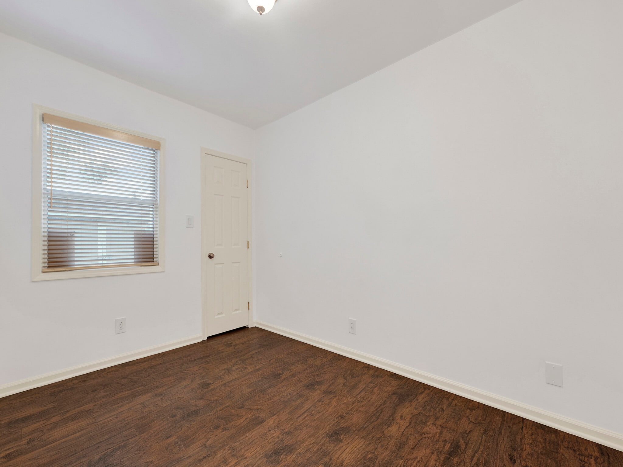 Building Photo - 2677 Rich St