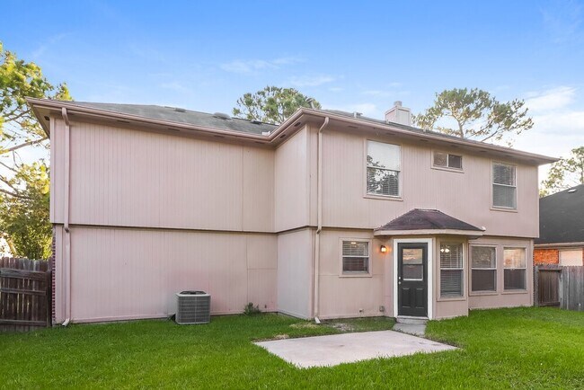 Primary Photo - 8234 Worthington Dr