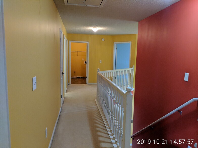 Upstairs Hall - 3491 Tackett Rd