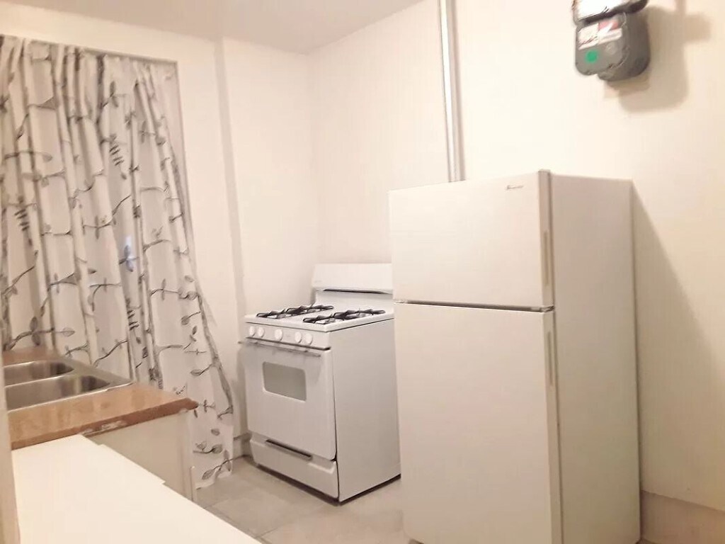 Building Photo - 676 St Nicholas Ave