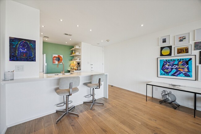 Building Photo - 3614 Montrose Blvd