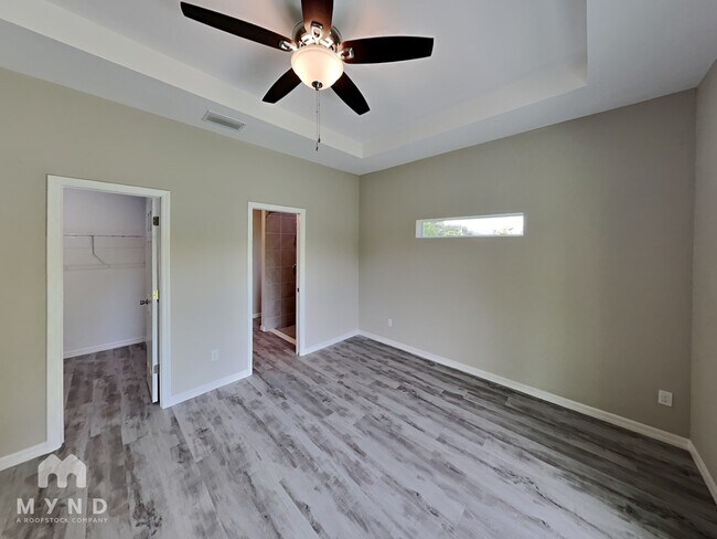 Building Photo - 4395 Langtree Ave