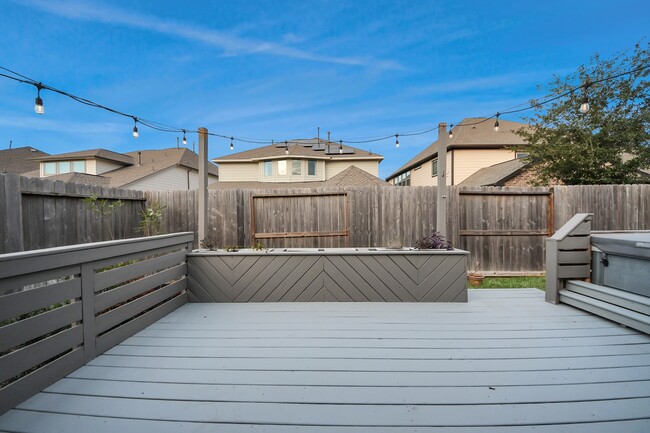 Building Photo - 10719 Lacaille Ln