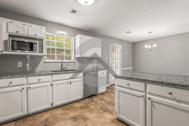 Building Photo - 2595 Jayme Cir