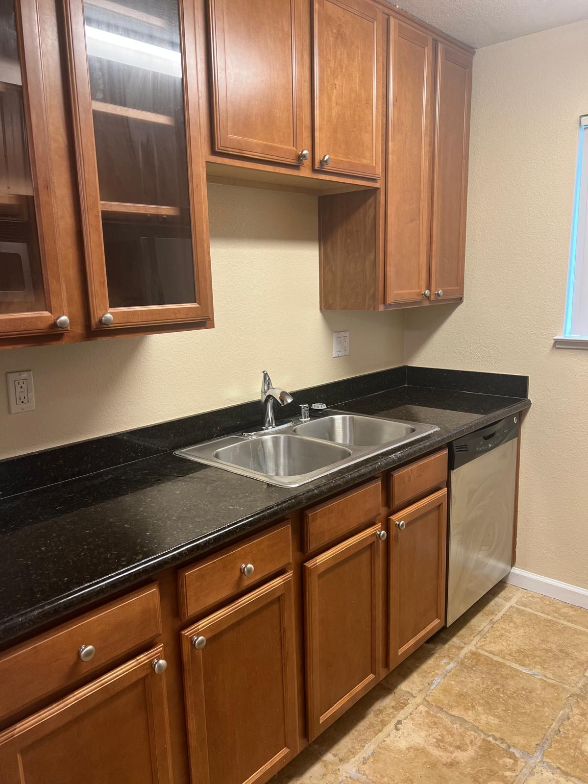 Building Photo - 923 Catkin Ct