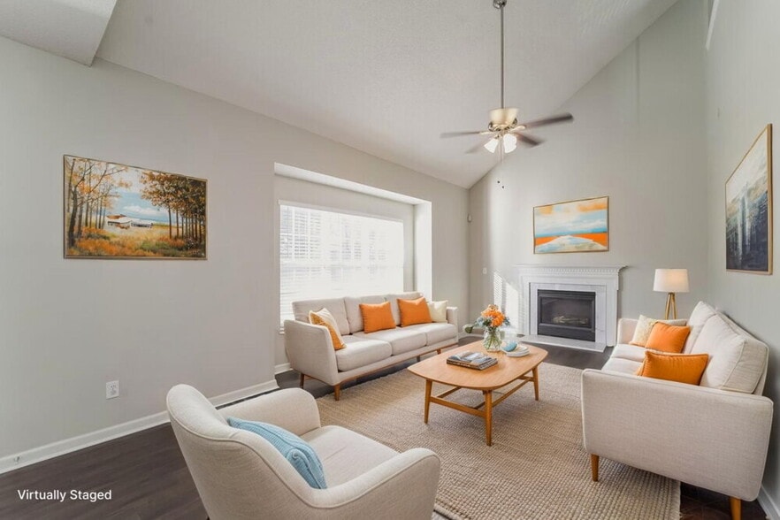 Building Photo - 2700 Hampton View Ct