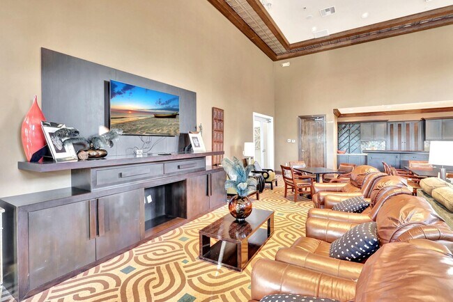 Building Photo - 883 Millbrae Ct