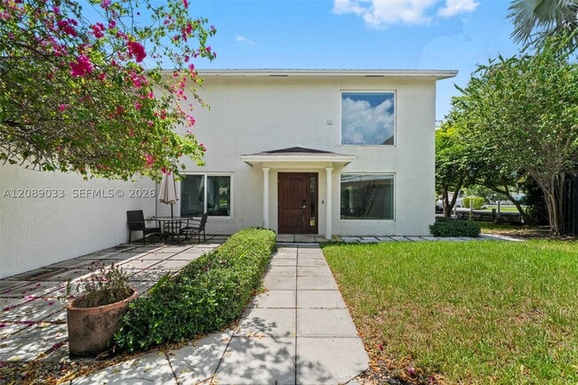 Building Photo - 1617 SW 17th Ave