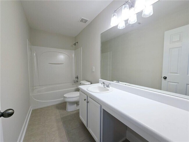 Building Photo - 1273 Lanier Springs Dr NE