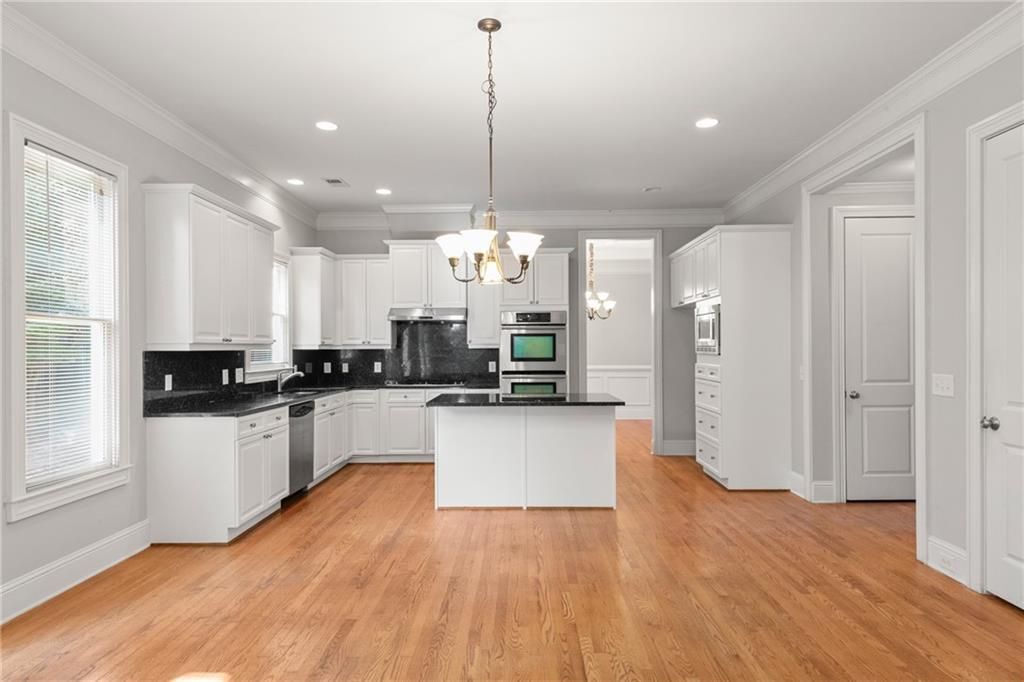 Building Photo - 110 Arden Pl