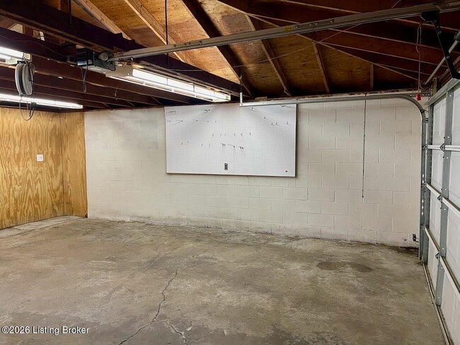 Building Photo - 9019 Brandywyne Dr