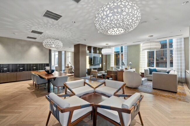 Building Photo - 1330 Lancaster St