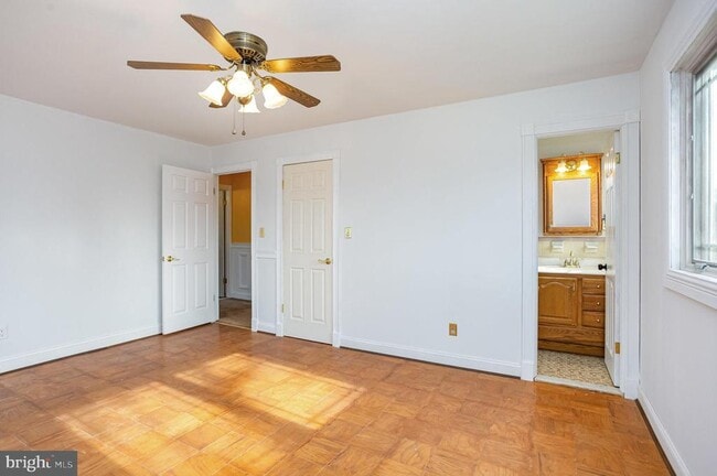 Building Photo - 417 Kemper Rd