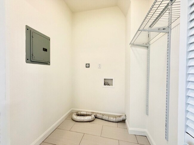 Building Photo - 1151 Wisconsin St