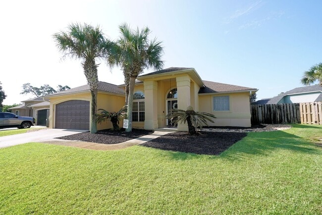 Primary Photo - Charming 3-Bedroom Home in Peaceful Cul-de...