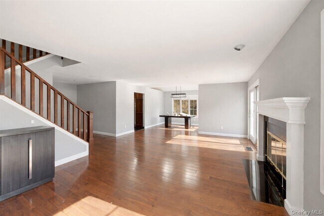 Building Photo - 42 Clarewood Dr