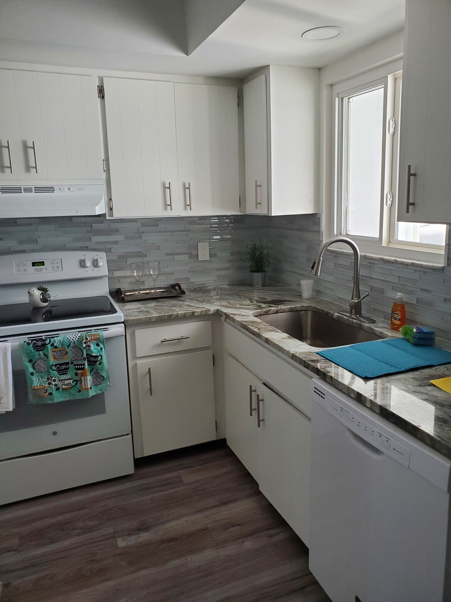 Building Photo - 3820 Blue Stone Way