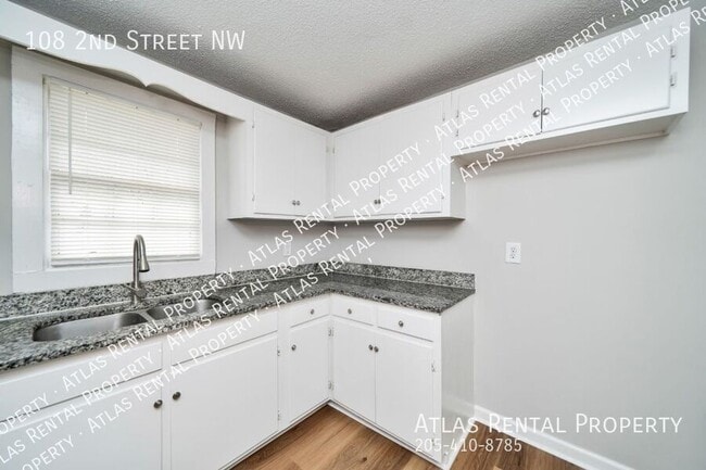 Building Photo - 108 2nd St NW