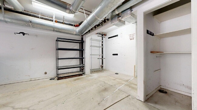 Building Photo - Bright & Modern 2BR/2BA Condo with Garage Parking & In-Unit Laundry – Central Richmond