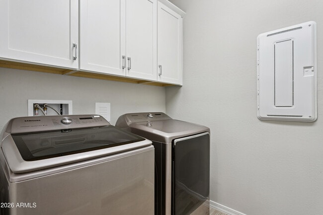 Building Photo - 1948 W Sierra Sunset Trail