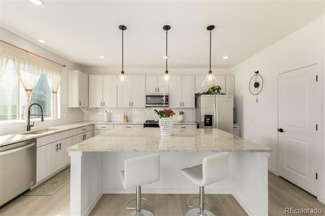 Building Photo - 16722 Umatilla St