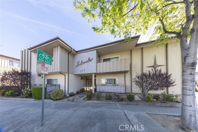 Building Photo - 232 N Verdugo Rd