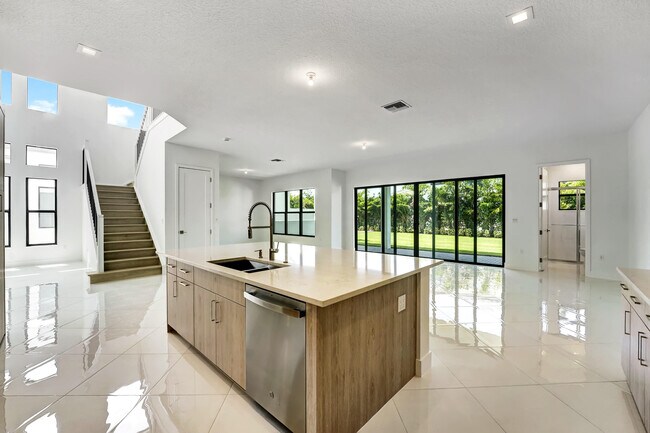 Building Photo - 9099 Silver Marsh Ln