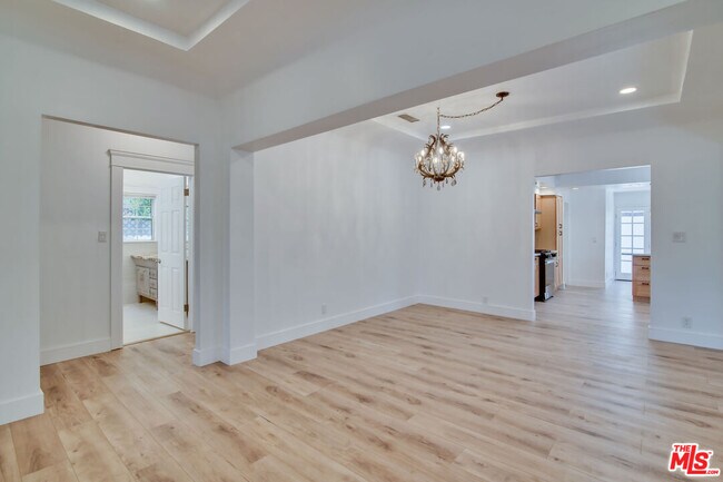 Building Photo - 641 N Martel Ave