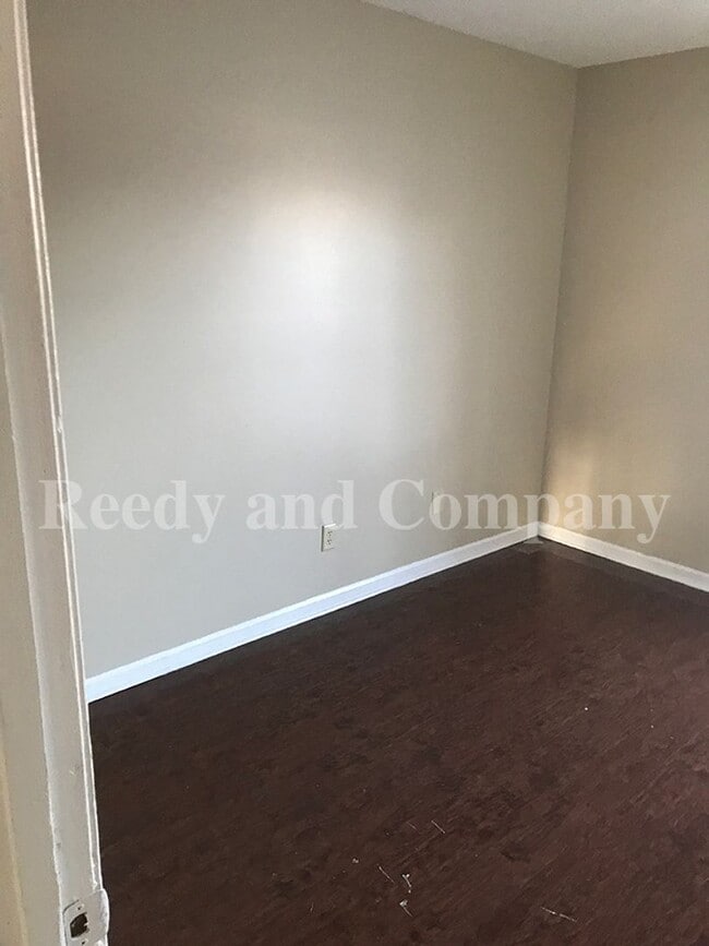 Building Photo - 5021 Appleville St