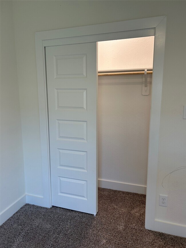 Building Photo - 16531 Oasis Mdw Ln