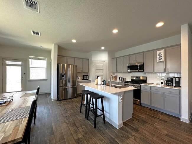 Building Photo - 4613 Quarrybank Dr.