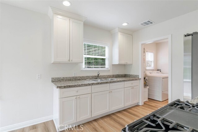 Building Photo - 1466 Stanley Ave