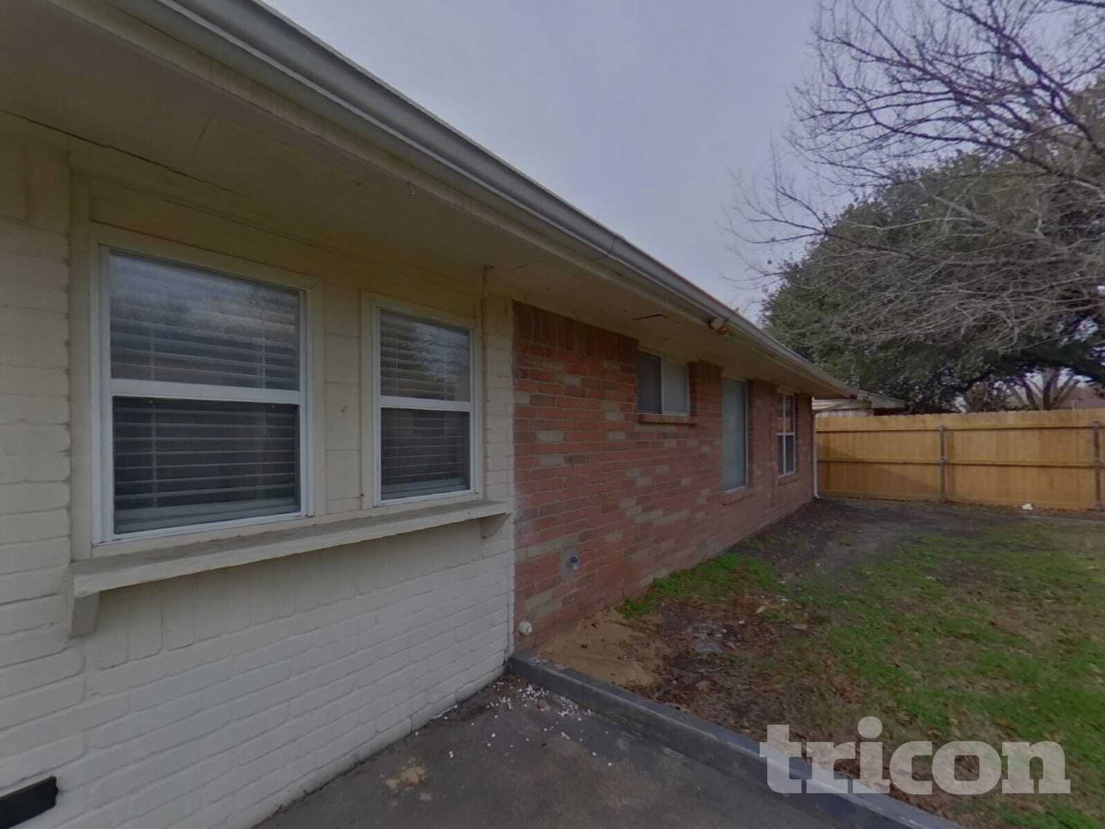 Building Photo - 2674 Steppington St