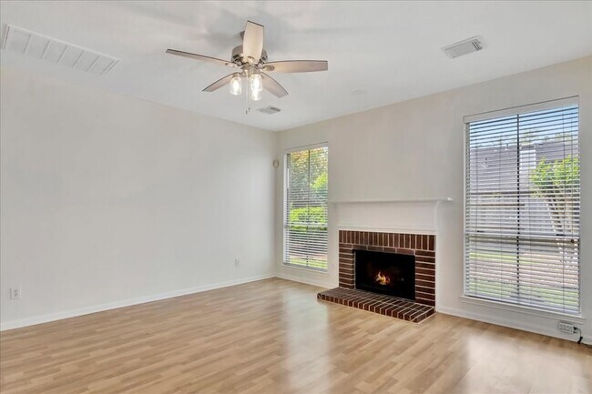 Building Photo - 14010 Hazel Ridge Ct