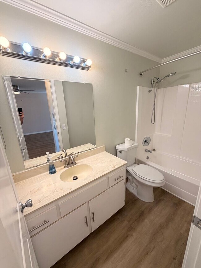 Building Photo - Remodeled 1 Bedroom, 1 Bathroom Stanton Co...