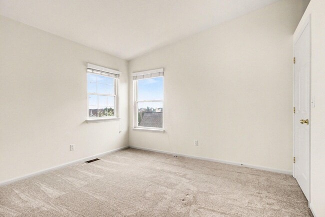 Building Photo - 1411 N Bay Dr